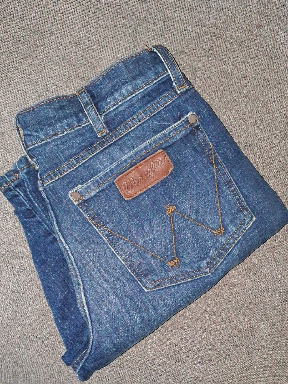 Wrangler RETRO Relaxed Boot Mens Jeans Size 30×30 Medium Dark Wash